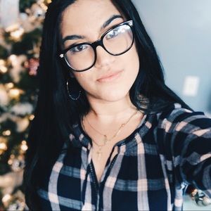 Meet your Posher, Neylis